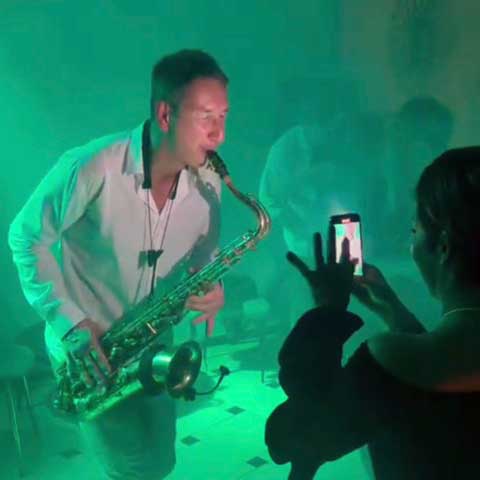 Event- & Partysaxofonist Olli · Hochzeit · Gala · Sektempfang
