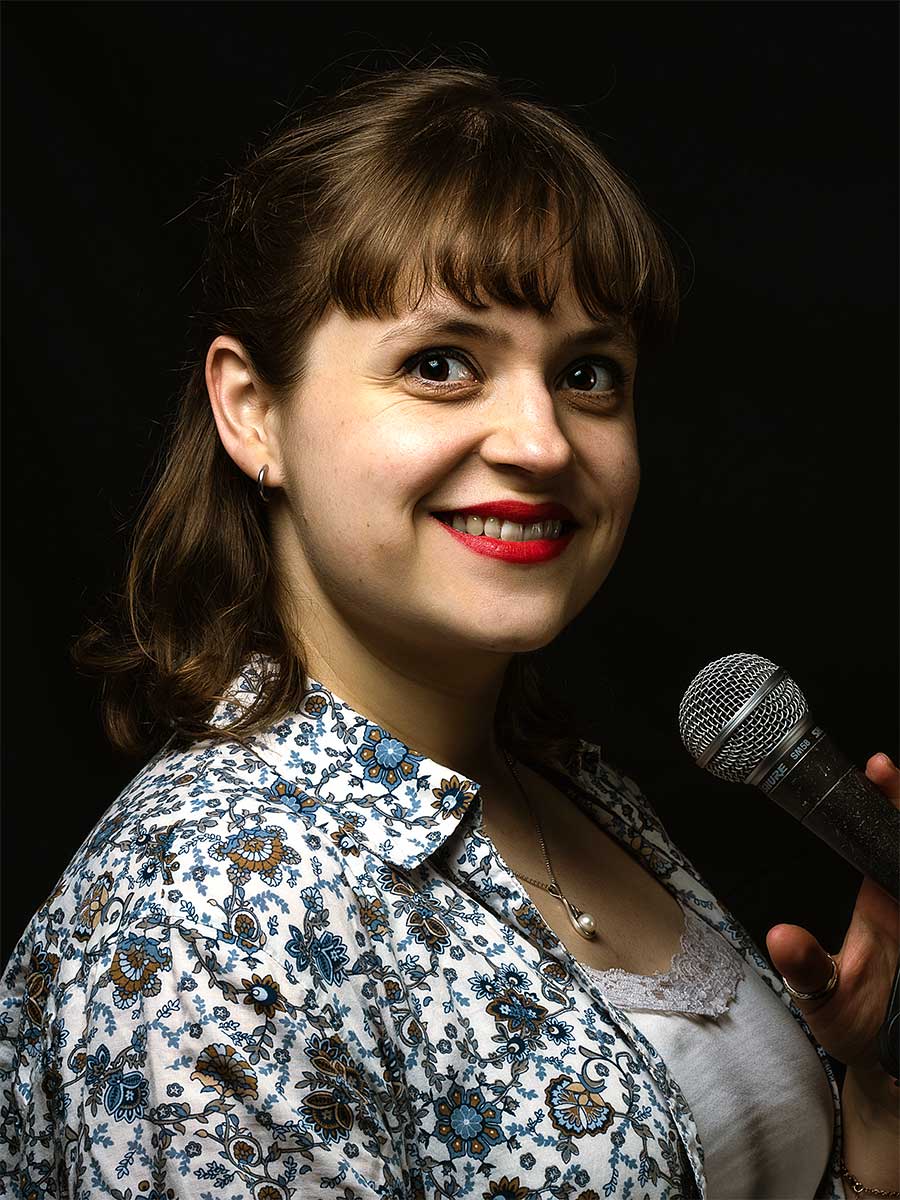 Lisa Hintzke – Freie Rednerin und Sängerin