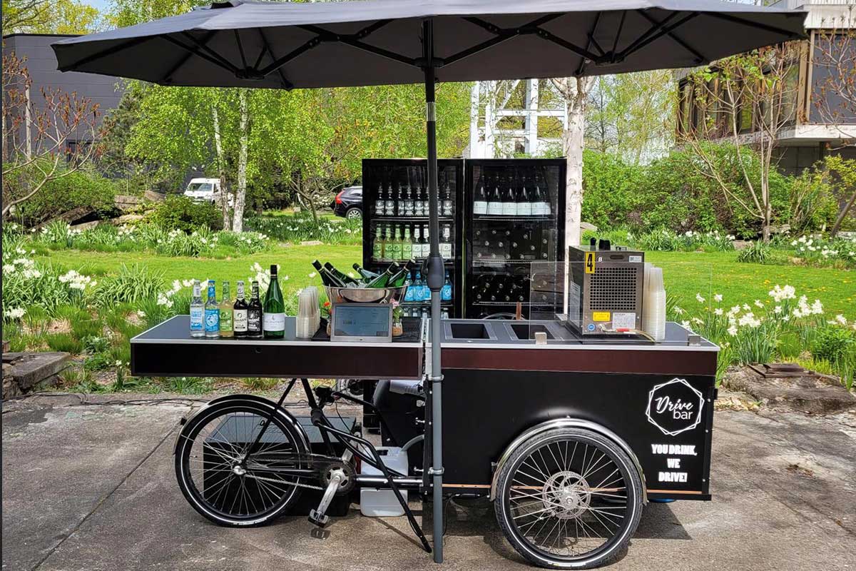 DJ Pool Berlin und Drivebar Berlin für Ihre Hochzeit – Musik und Catering