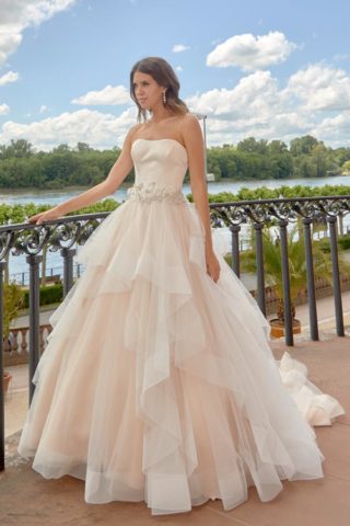 Brautkleid von Diane Legrand in Berlin