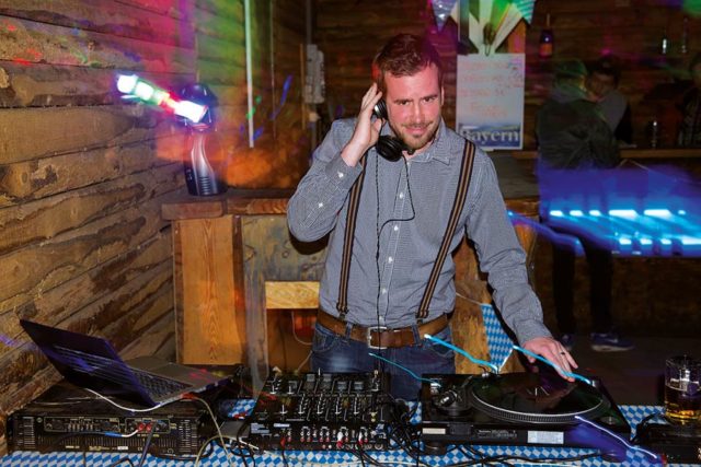 Heiraten sie mit Musik von DJ Dawn