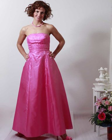 Verleih von Festkleidern in Berlin vom Hochzeitssalon Lysann