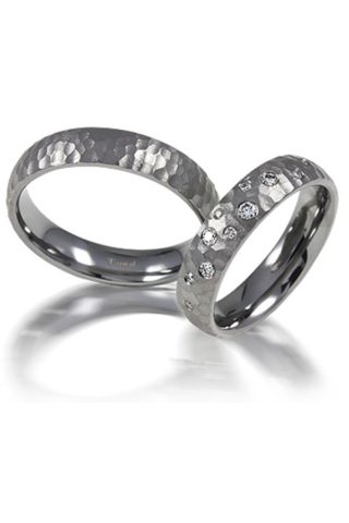 Tantal-Trauringe für ihre Hochzeit